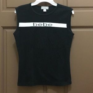 A cute, casual sleeveless shirt, great w/ jeans.